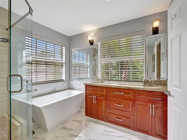 2355 NW 138th Dr — Photo 8