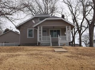 1108 N Commercial Ave, Superior, NE 68978