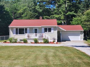 5307 Lake Harbor Rd, Muskegon, MI 49441