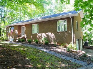 6805 Fox Horn Cir, Pfafftown, NC 27040