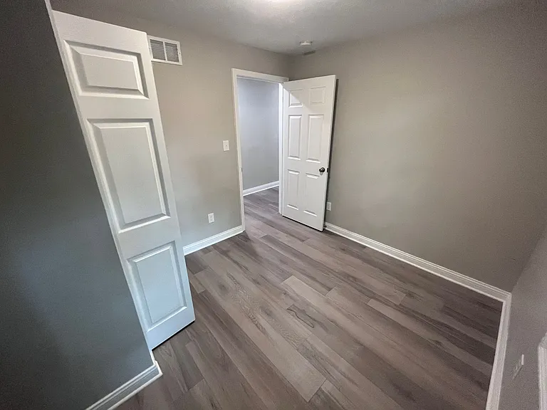 361 Holmes St — Photo 9