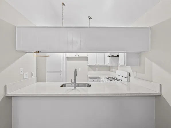 1148 Turquoise St, Hemet, CA 92543