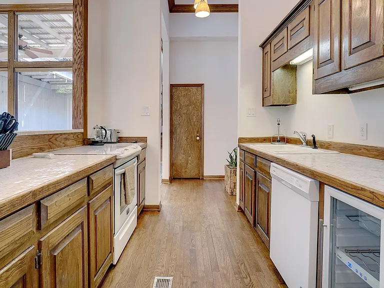 6434 Southpoint Dr — Photo 6