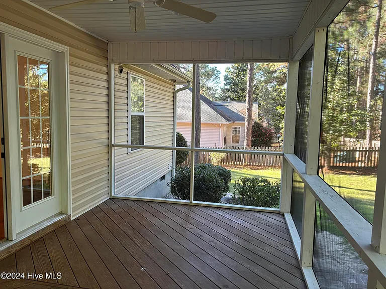 7 Moore Dr — Photo 19