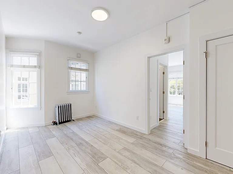936 Hayes St #29 — Photo 9