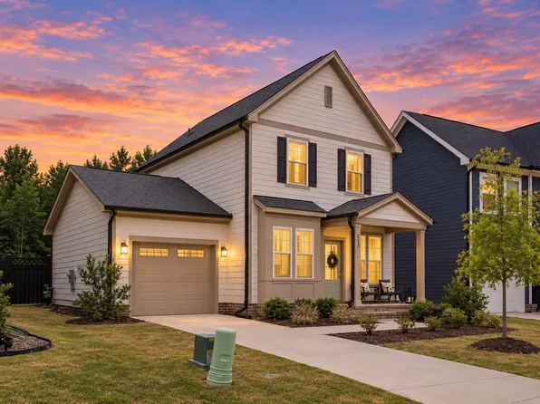 213 Sneed Ln, Fuquay Varina, NC 27526