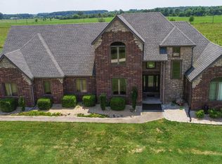 110 Castlekeep, Rogersville, MO 65742