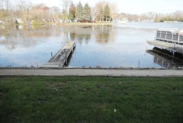 1st image of 300 Foxwood Dr #117