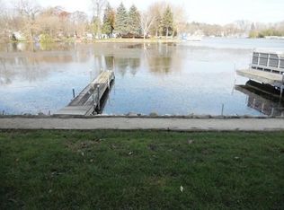 300 Foxwood Dr #117, Waterford, WI 53185