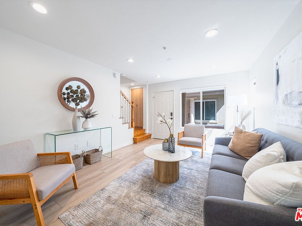 1st image of 456 Shatto Pl APT 19
