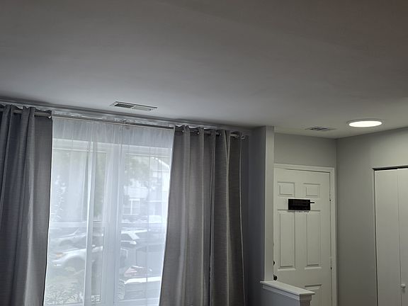 3rd image of 2833 Norcross Ln