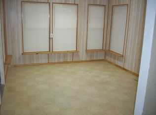 211 Frederick Rd, Fredericksburg, TX 78624