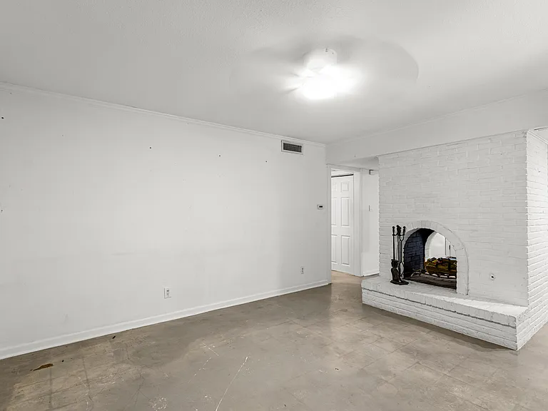 5916 Birchbrook Dr #129 — Photo 21