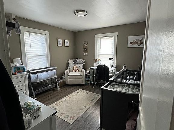 4th image of 1522 Main St