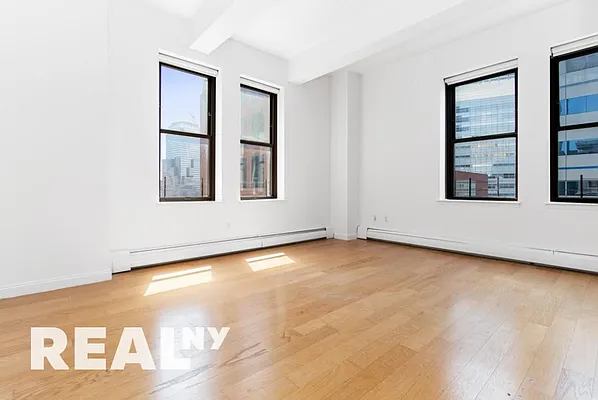 Rented by REAL New York | media 5