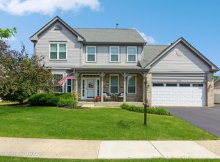 856 Longmeadow Dr, Carol Stream, IL