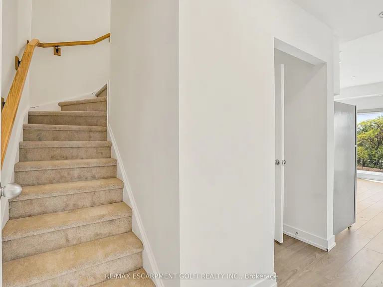 16 Melbourne Ave #307B — Photo 2