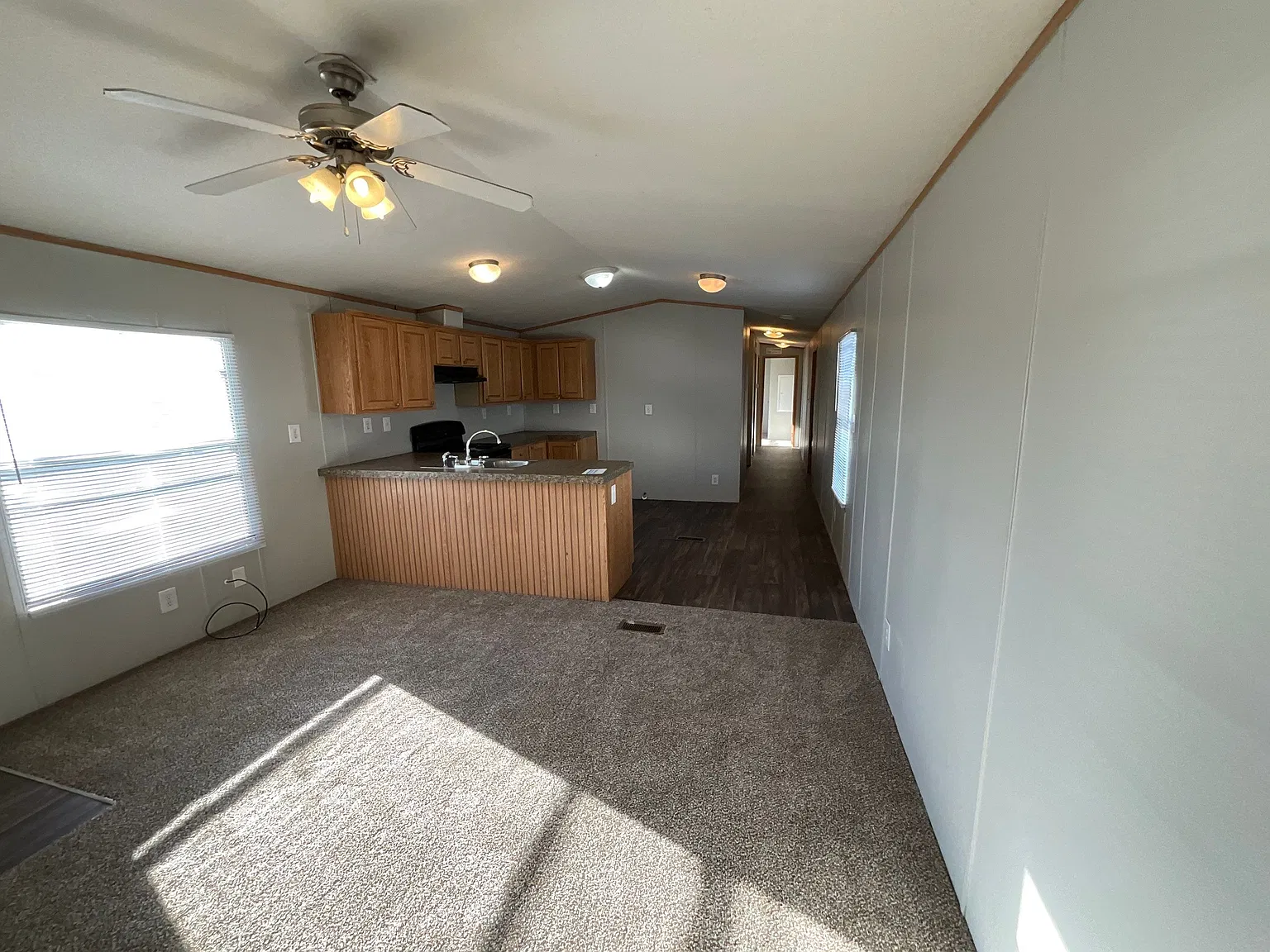 3 bed, 2.5 bath, 1216 sqft, $1,100 — Photo 3