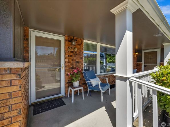 209 Heather Rd