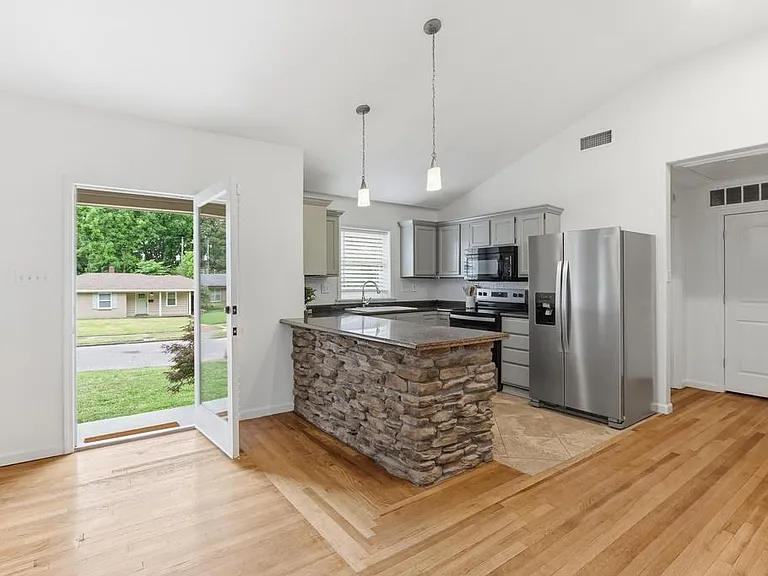 4906 Verne Rd — Photo 7
