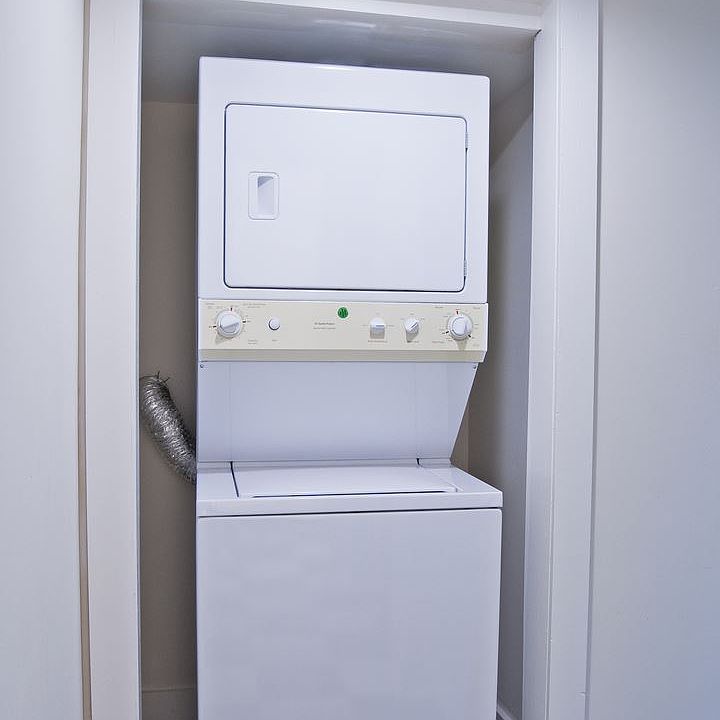 2nd image of 1123 Broadway St APT 2