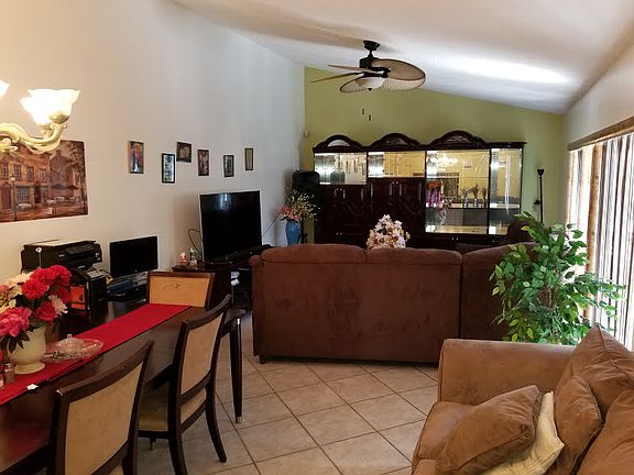 4th image of 4726 Holly Lake Dr