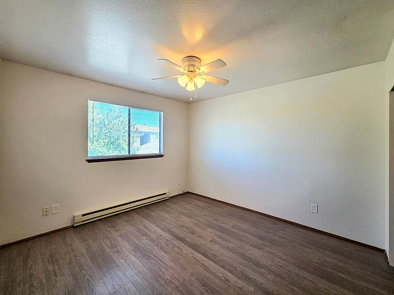 124 N Delaware Ave — Photo 18