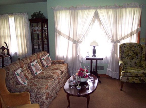 2nd image of 142 Sunset Ln