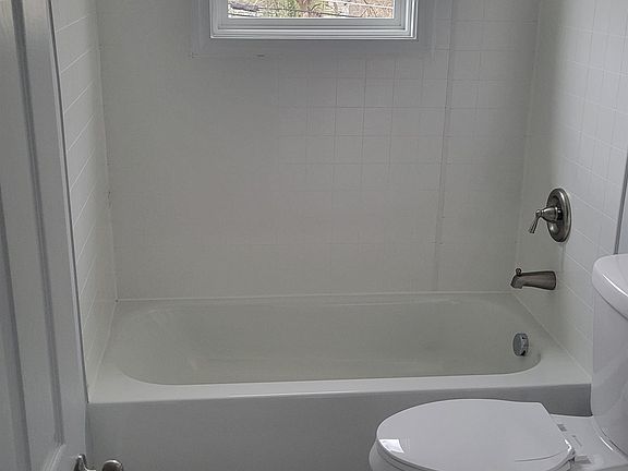 5th image of 8637 Hoerner Ave