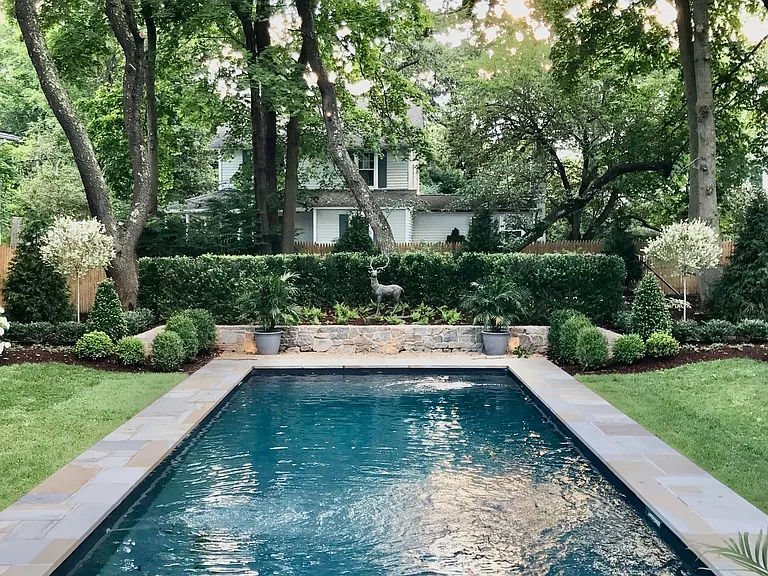 233 Rowayton Ave — Photo 1