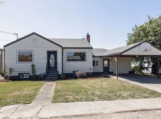1075 Academy St, Mount Angel, OR 97362