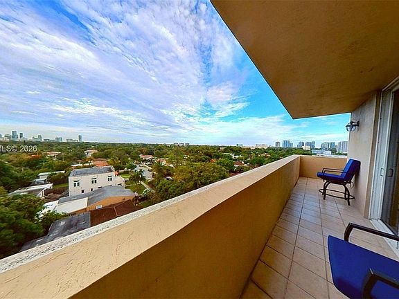 5th image of 2425 SW 27th Ave APT 701