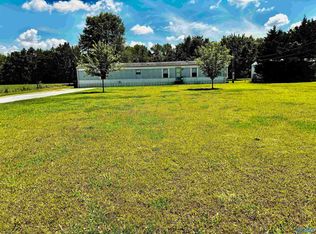 1754 Bobo Section Rd, Hazel Green, AL 35750