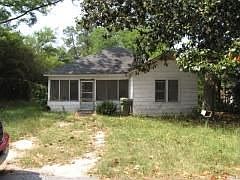 2nd image of 605 Jackson St