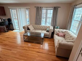 84 C St, Framingham, MA 01702