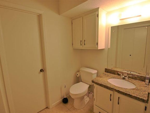 5th image of 3404 Bahia Dr