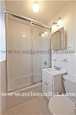 Rented by R New York | media 23