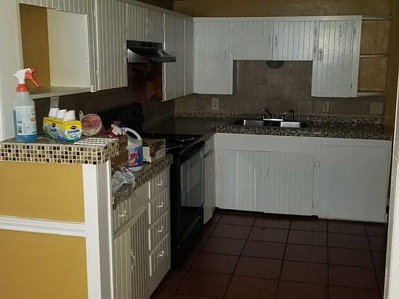 2nd image of 328 San Luis Dr