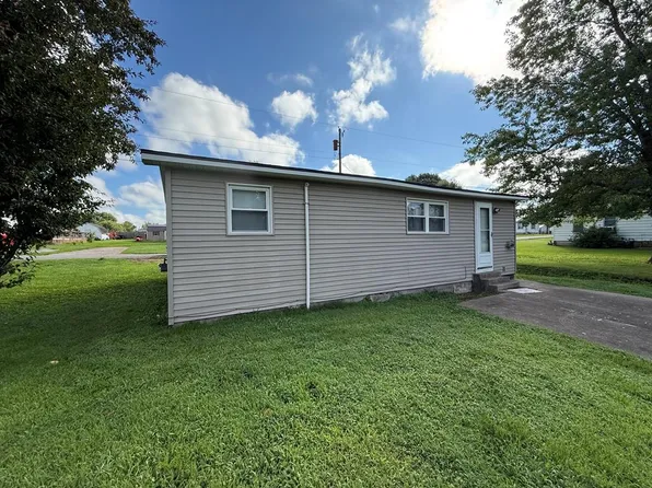 133 Sycamore St, Mortons Gap, KY 42440