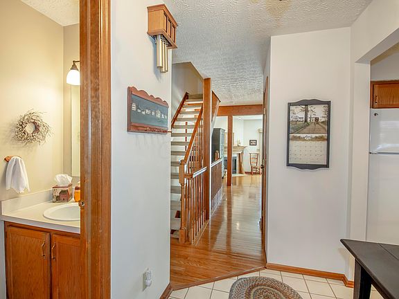 3rd image of 3834 Cherrybridge Ln