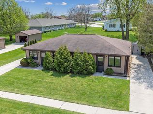 3711 Mangin St, Manitowoc, WI 54220