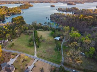 9022 Fairview Church Rd, Seneca, SC 29672