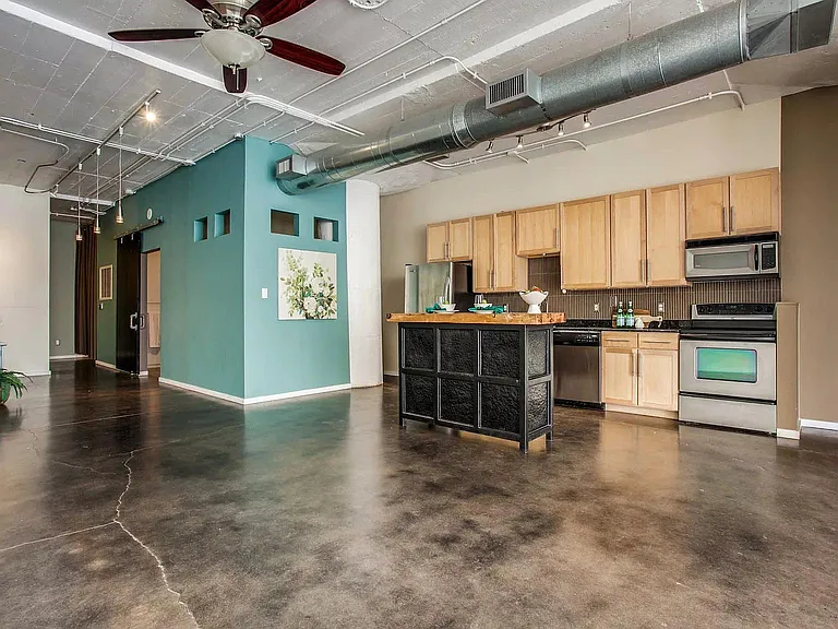 1122 Jackson St #204 — Photo 16