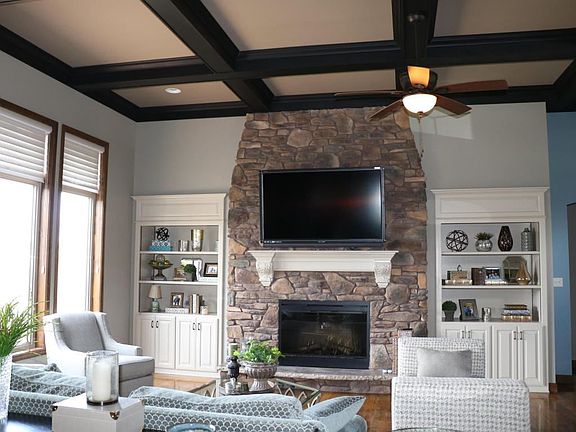 2nd image of 407 Split Rock Dr