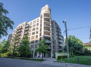 19 Barberry Pl #318, Toronto, ON M2K 3E3