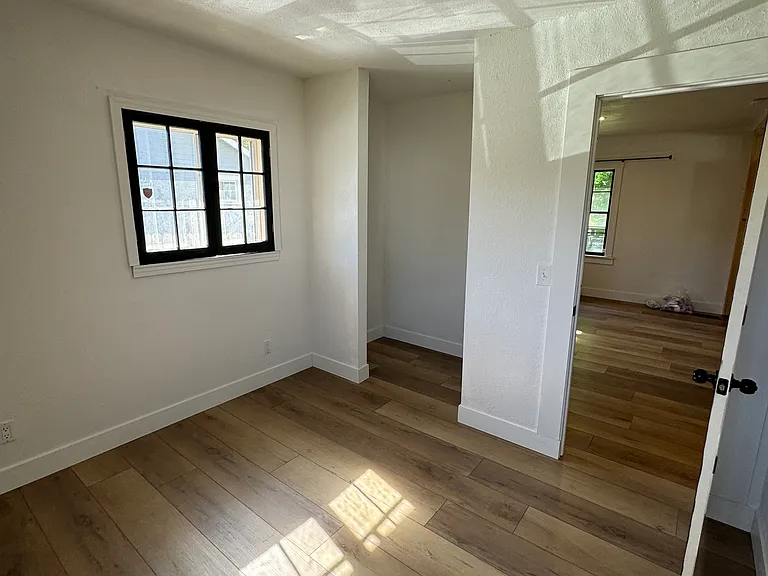 3124 W Euclid Ave — Photo 14