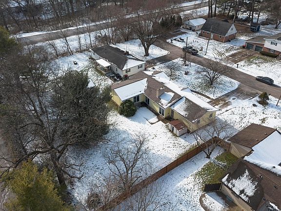 2nd image of 1192 Conn Way Dr