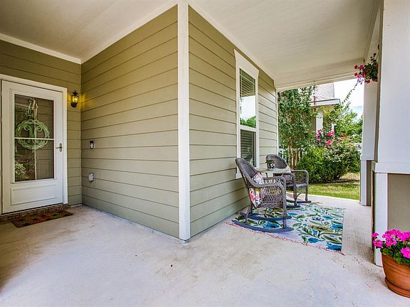 3rd image of 1624 Goodwin Dr