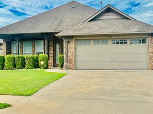 2920 Coach Ct, Norman, OK 73071