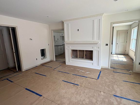 4th image of 9744 Gooden Dr